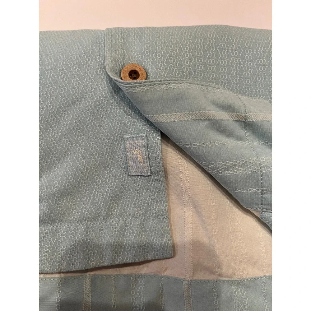 Tommy Bahama 100% Silk Men's Short Sleeve Button Up Blue Green Shirt Size Medium